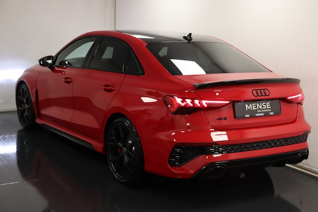 Audi RS3 Quattro S-Tronic Sedan