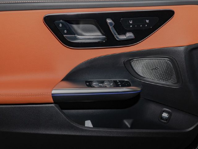 Mercedes-Benz C 200 AMG Line Sedan