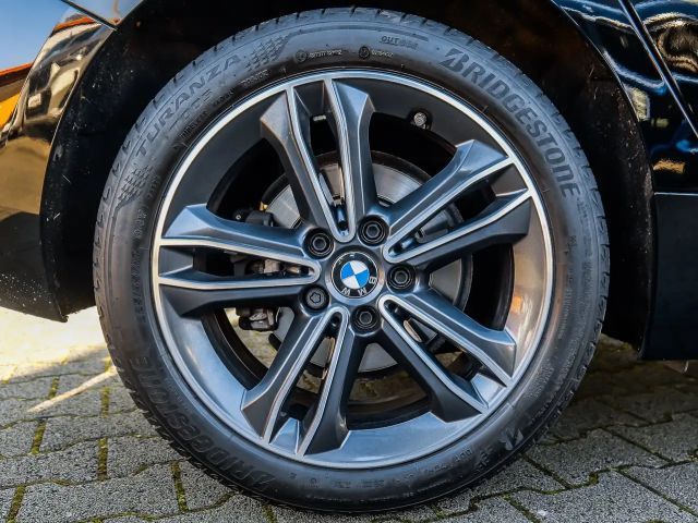 BMW 118 118i Sedan Sport Line