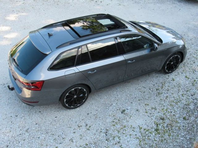 Skoda Superb 2.0 TSI 4x4 Combi Sportline