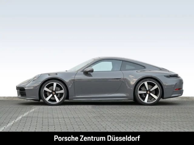 Porsche 992 Carrera Coupé