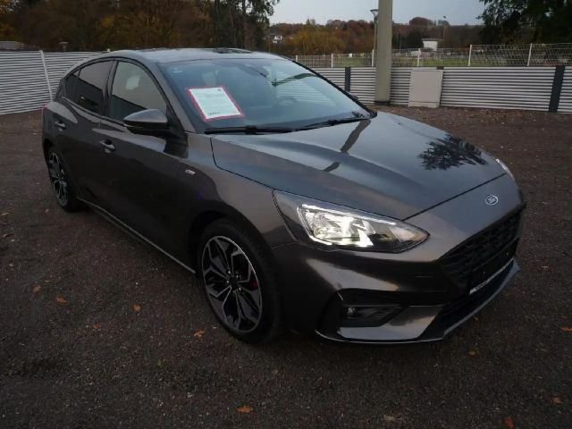 Ford Focus ST Line