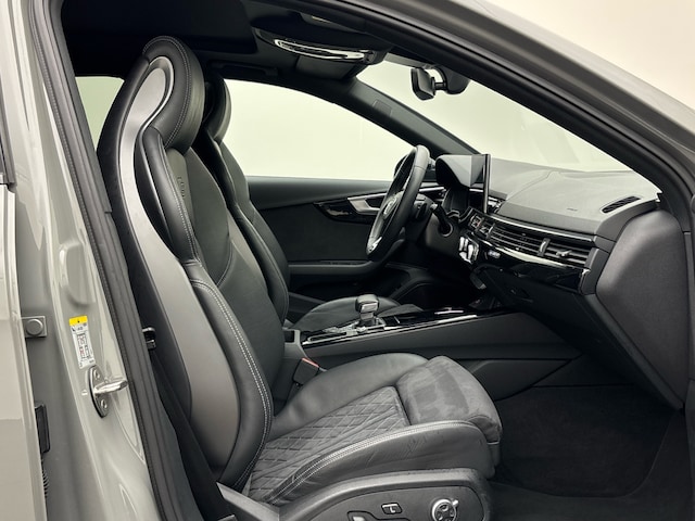 Audi S4 Avant Quattro