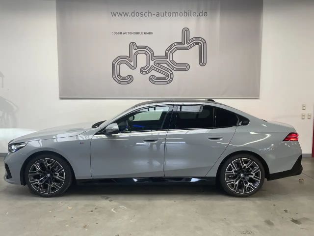 BMW 520 520d M-Sport Sedan xDrive