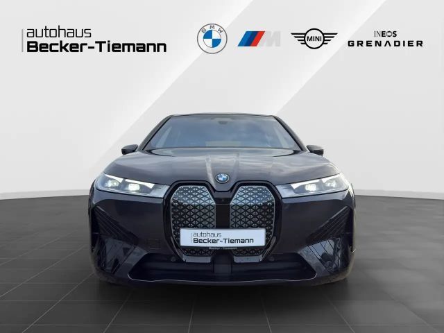 BMW iX xDrive50