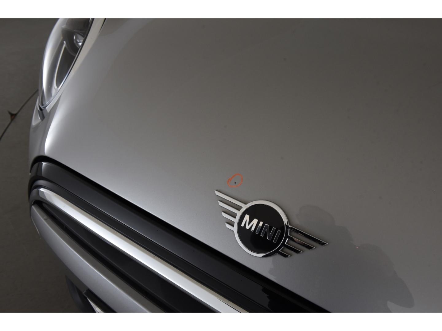 MINI Cooper Essential