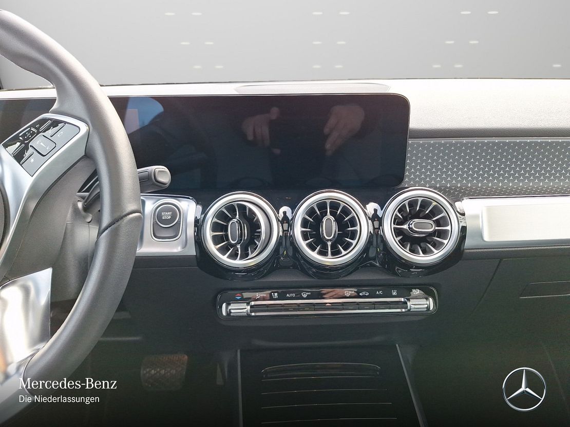 Mercedes-Benz EQB 300 4MATIC