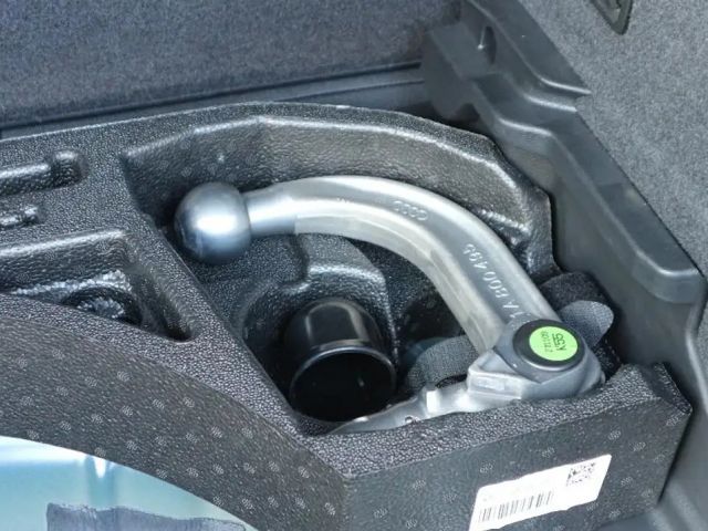 Audi Q2 Advanced NaviPlus/AHZV/18" . . .