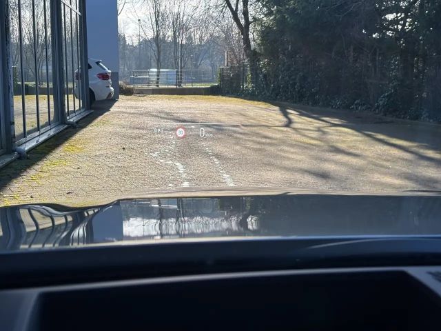 BMW 520 520d M-Sport Sedan