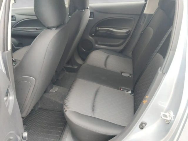 Mitsubishi Space Star Inform Star