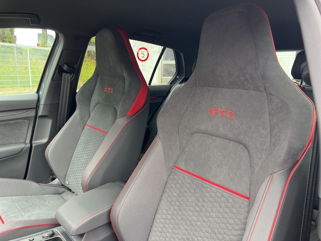 Volkswagen Golf 2.0 TSI DSG GTI