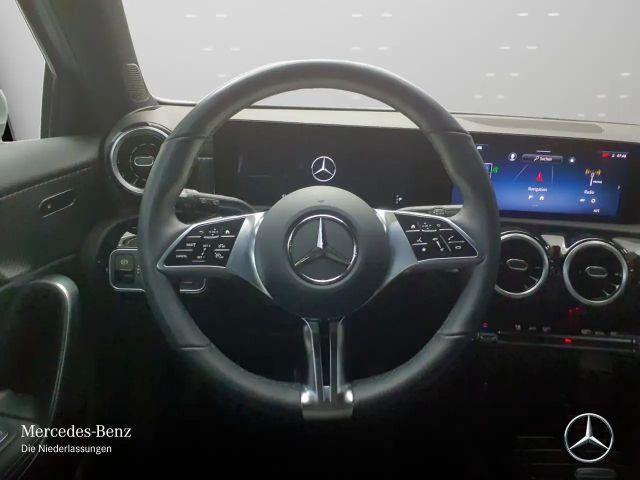 Mercedes-Benz A 180 Progressive