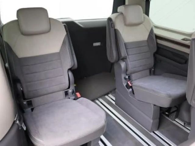 Volkswagen Multivan 2.0 TDI DSG Style T7
