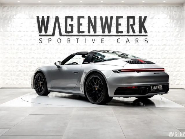 Porsche 992 4 Cabrio Targa