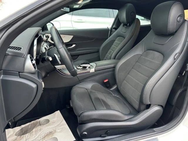 Mercedes-Benz C 200 AMG Line Coupé