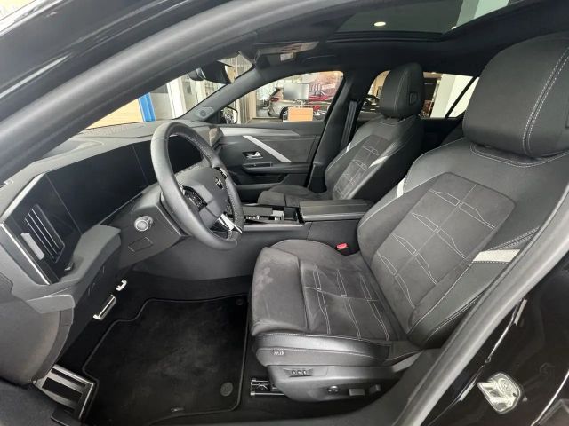 Opel Astra Sports Tourer Ultimate