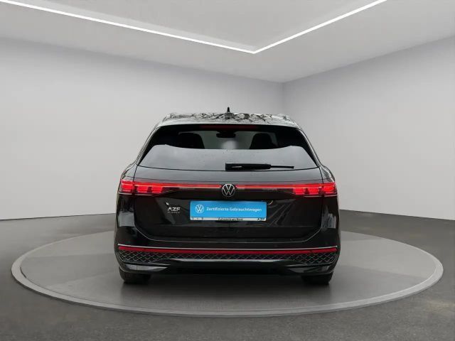 Volkswagen Passat R-Line eHybrid