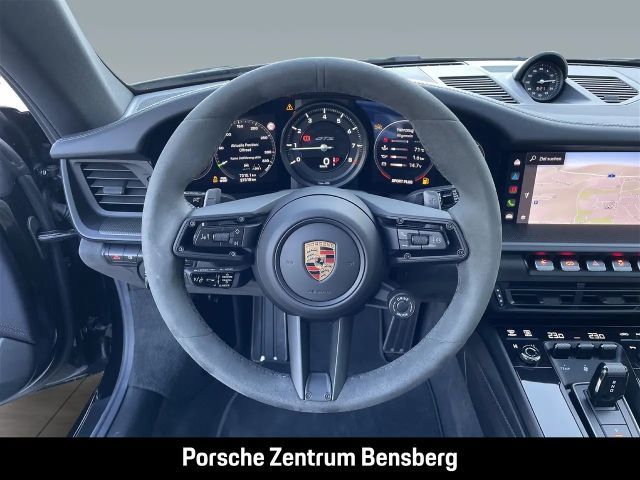 Porsche 992 Carrera Coupé GTS