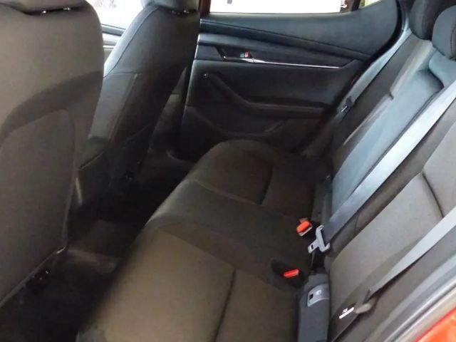 Mazda 3 2.5L SkyActiv e-Skyactiv