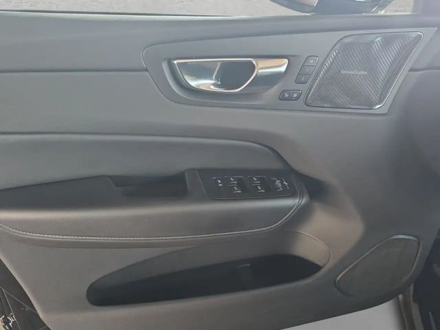 Volvo XC60 AWD Dark Plus