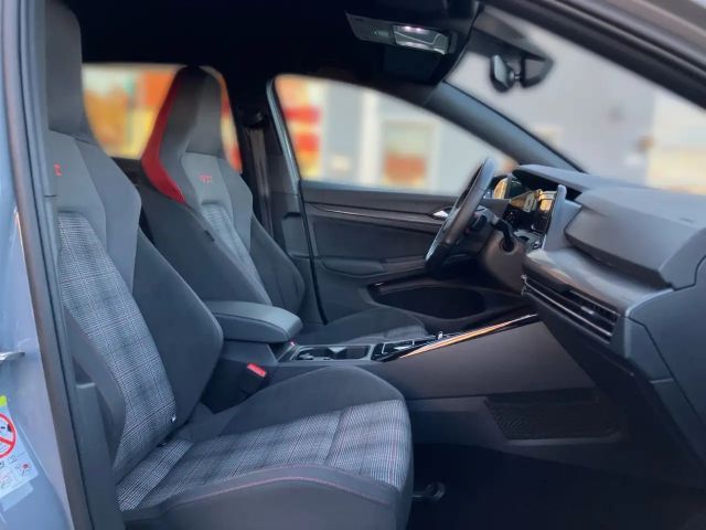 Volkswagen Golf 2.0 TSI DSG GTI