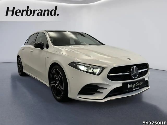 Mercedes-Benz A 180 AMG Line