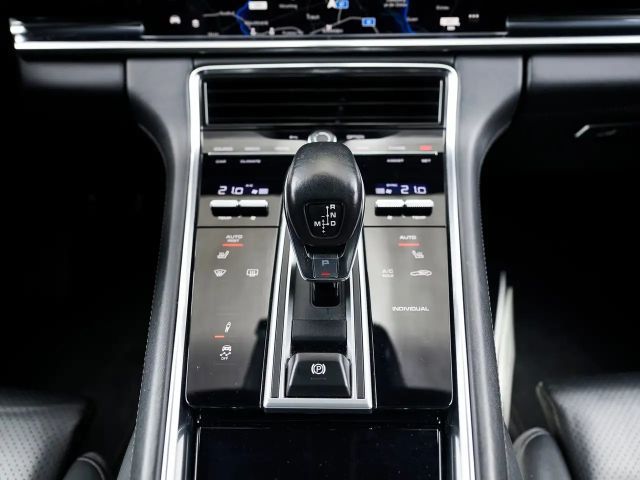 Porsche Panamera 4 E-Hybrid