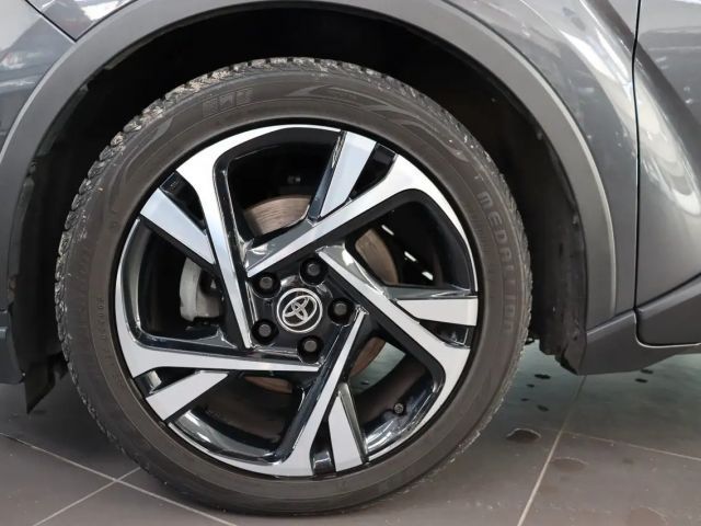 Toyota C-HR Hybride Team D