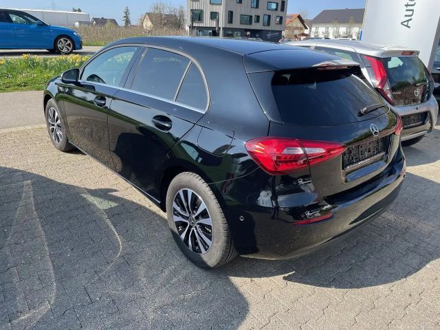 Mercedes-Benz A 200 Hatchback Style
