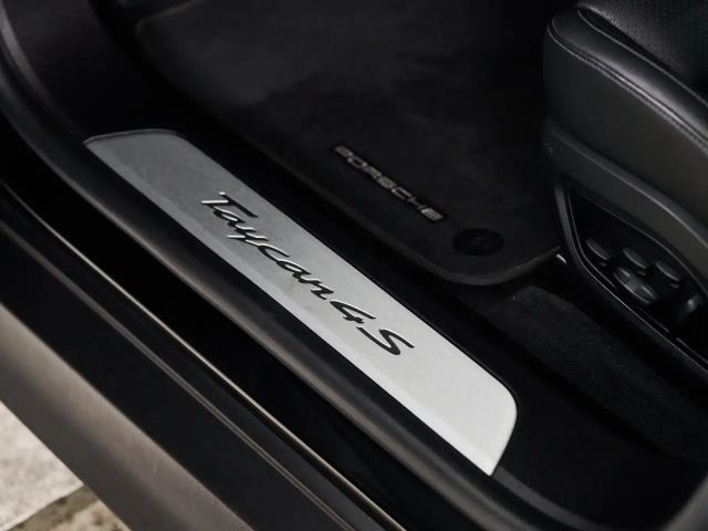 Porsche Taycan 4S