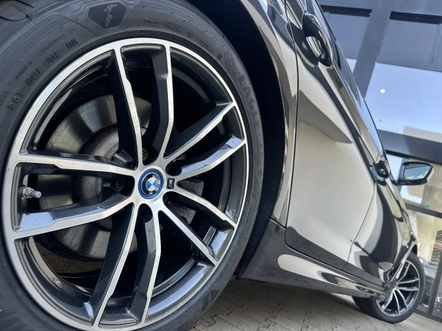 BMW 530 530e M-Sport xDrive