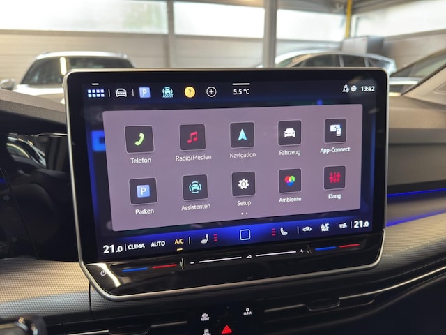 Volkswagen Golf 1.5 eTSI DSG Style Variant