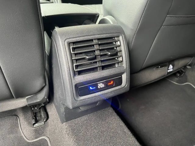 Volkswagen Golf 1.5 TSI Variant