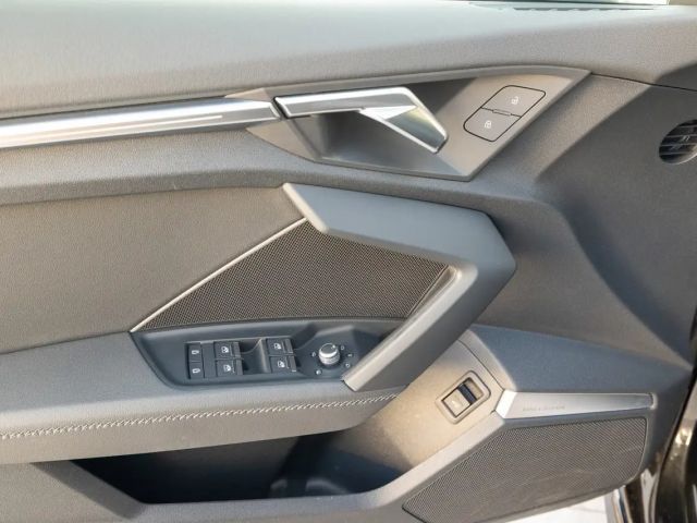 Audi A3 35 TFSI S-Line Sedan Sportback