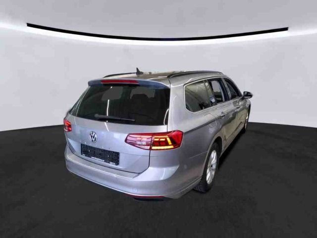 Volkswagen Passat 1.5 TSI Business DSG Variant