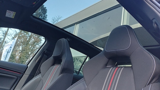 Skoda Kamiq ANSCHLUSSGARANTIE, PANORAMA, KAMERA