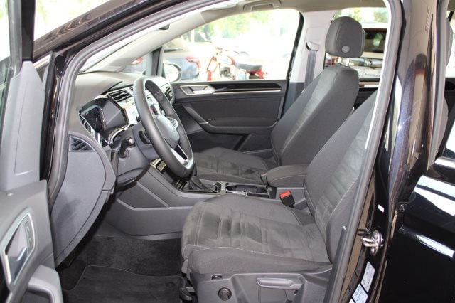 Volkswagen Touran 1.5 TSI DSG R-Line