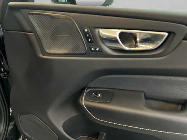 Volvo XC60 Dark Plus