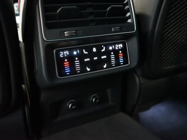 Audi RS Q8 | Dynamik+ | HuD | Keramik | Pano | 305km/h