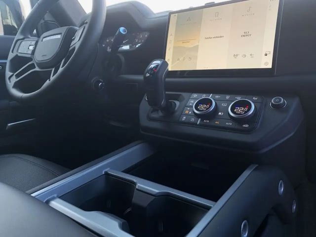 Land Rover Defender 110