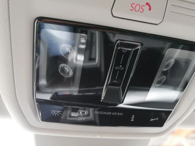 Volkswagen Golf 1.5 eTSI Golf VIII Life