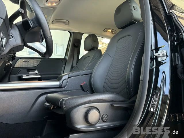 Mercedes-Benz B 200 Progressive Sedan