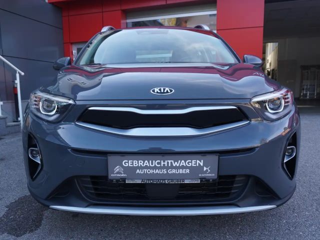 Kia Stonic 1,25 MPI ISG Silber