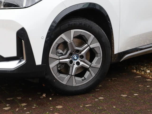 BMW iX1 xDrive30