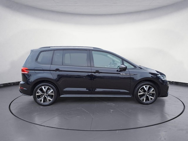 Volkswagen Touran 1.5 TSI DSG R-Line
