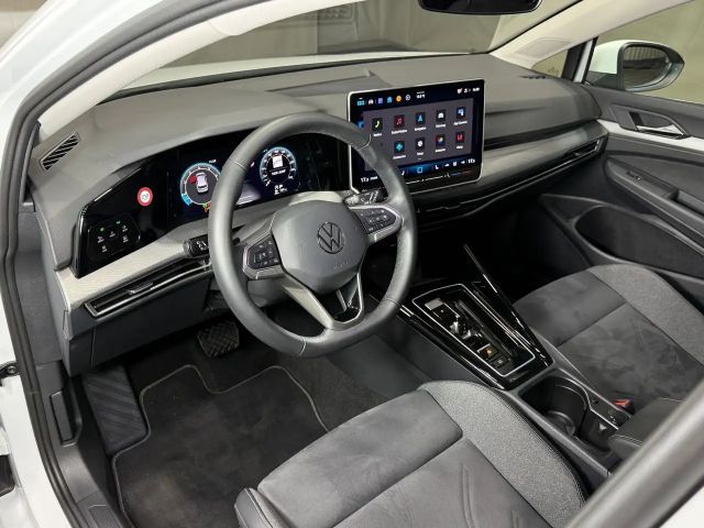 Volkswagen Golf 1.5 eTSI DSG Style