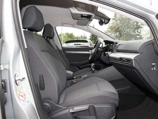 Volkswagen Golf 1.5 TSI Golf VIII Move