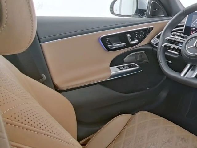 Mercedes-Benz E 220 AMG Line E 220 d Sedan