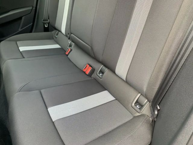 Audi A3 30 TFSI Sedan Sportback