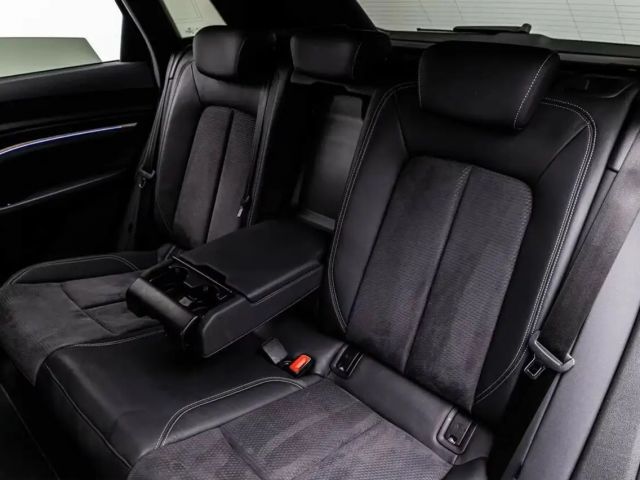 Audi e-tron 55 S-Line